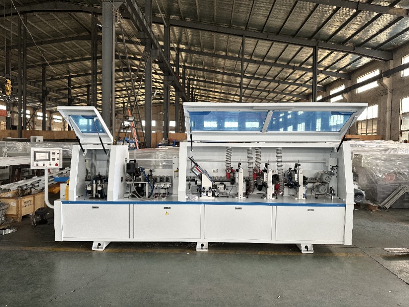 RG550SY automatic edge banding machine front view
